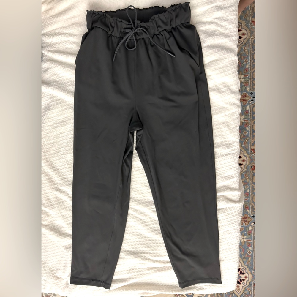 Stretch High-rise Cropped Pant, Grey, Size 4